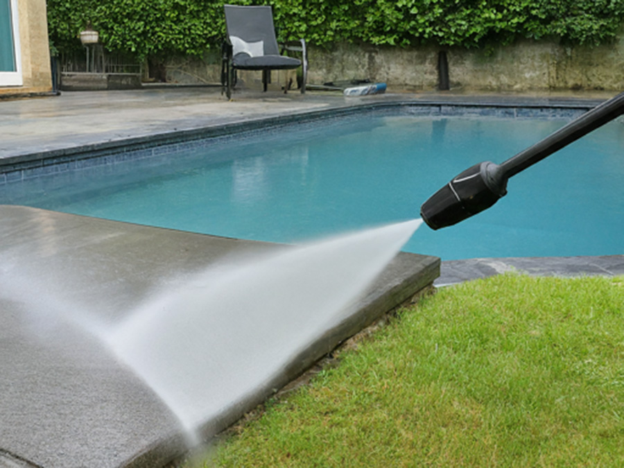 pressure-washing-pool-patio-900x675